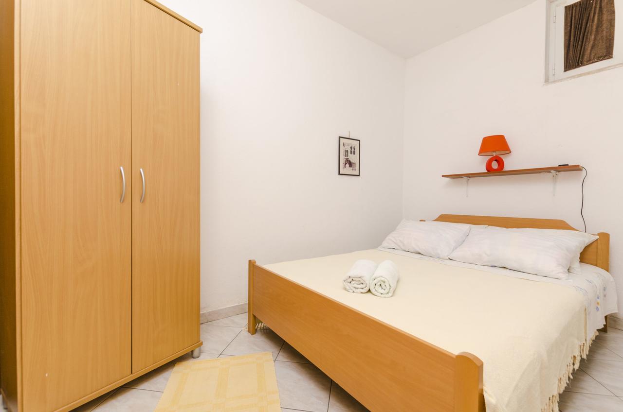 Apartments Helena Иван-Долац Экстерьер фото