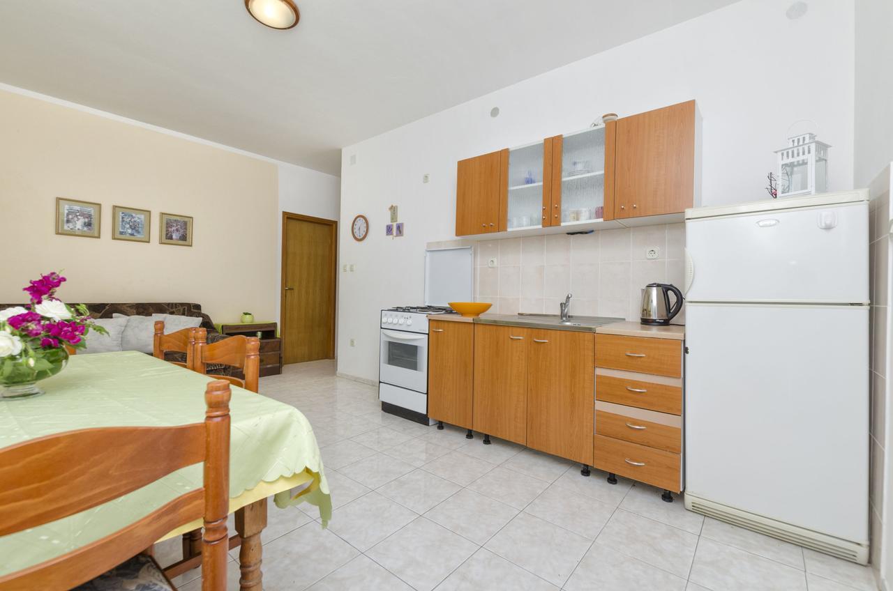 Apartments Helena Иван-Долац Экстерьер фото