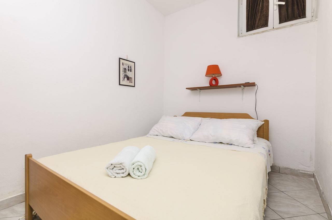 Apartments Helena Иван-Долац Экстерьер фото
