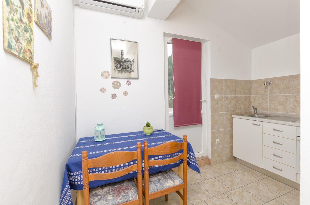 Apartments Helena Иван-Долац Экстерьер фото