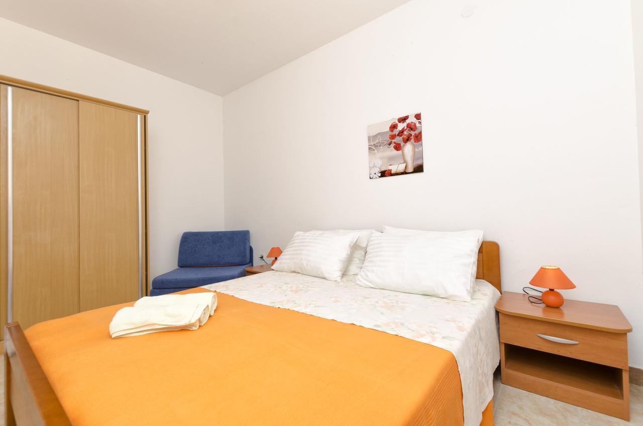 Apartments Helena Иван-Долац Экстерьер фото