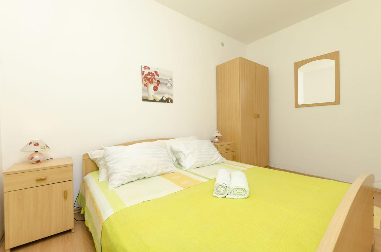 Apartments Helena Иван-Долац Экстерьер фото