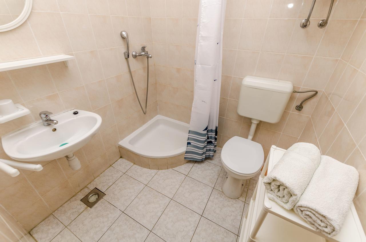 Apartments Helena Иван-Долац Экстерьер фото